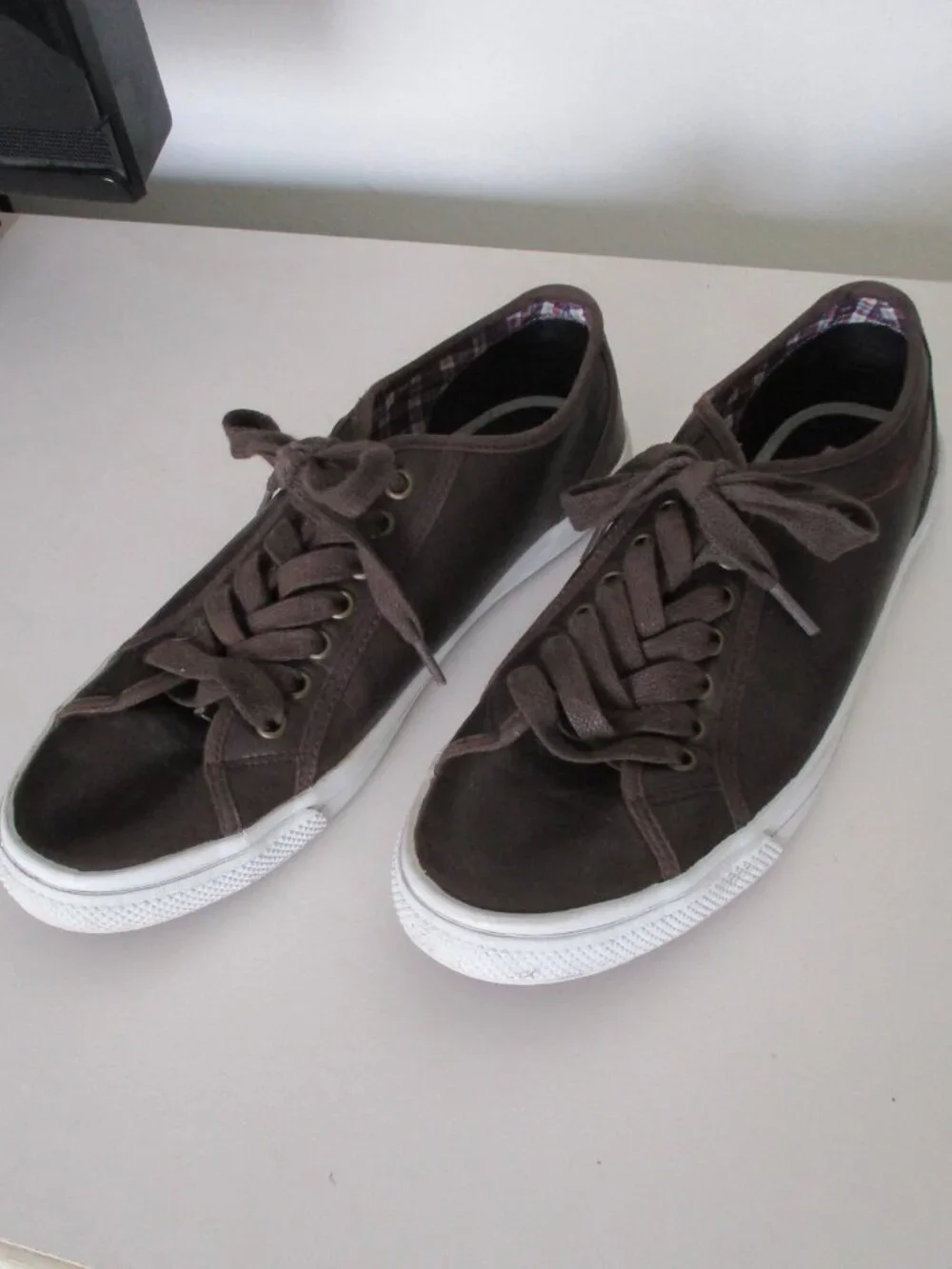 Ben Sherman Mens Brown Leather Lace-up Fashion Sneaker Shoe NWOB - Size 8M